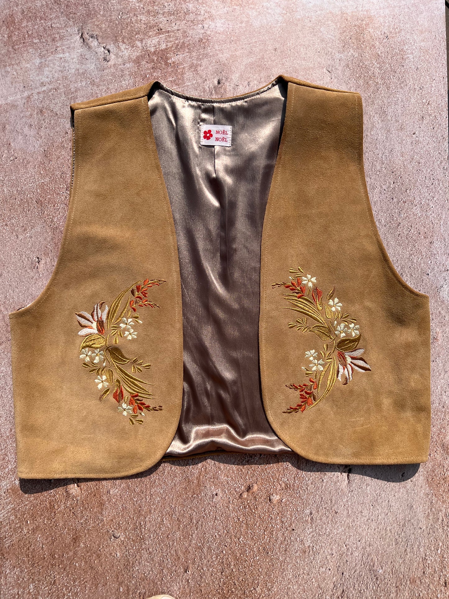 One Of A Kind Gilet | Flowery Beige